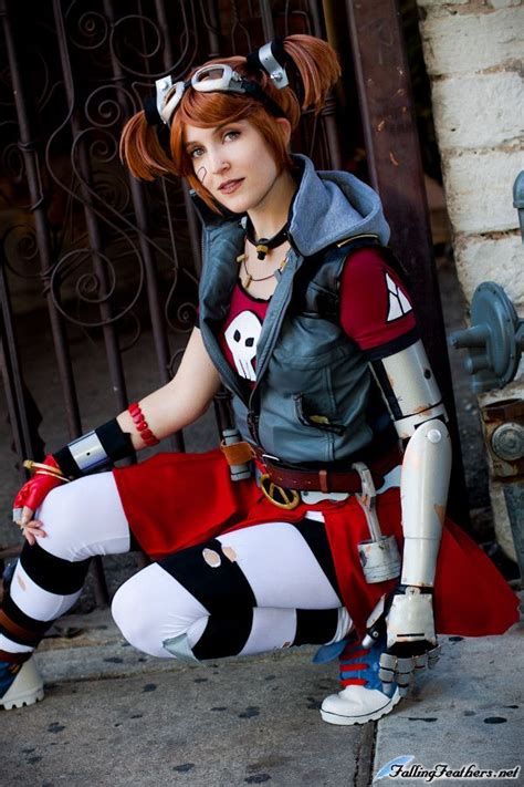 Impressive Gaige Cosplay from Borderlands 2