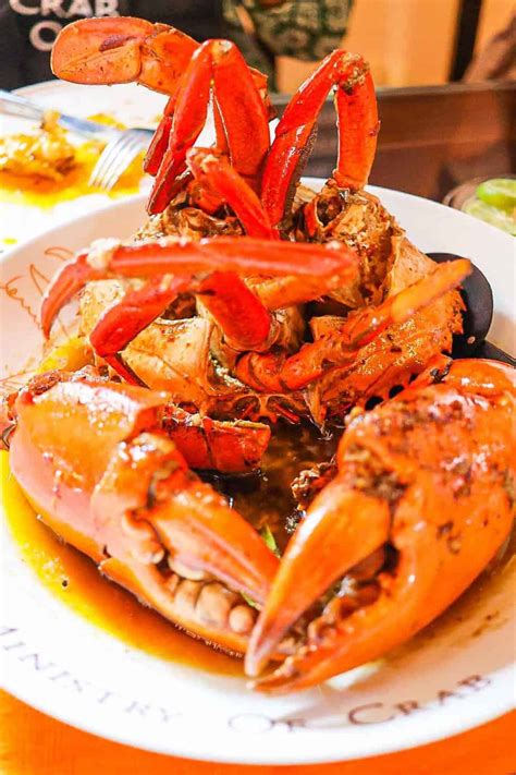 Review: Ministry of Crab, Sri Lanka - A Gloriously Buttery Mess