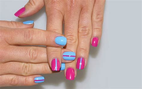 Nail Art: Pink & Blue - Depend Cosmetic