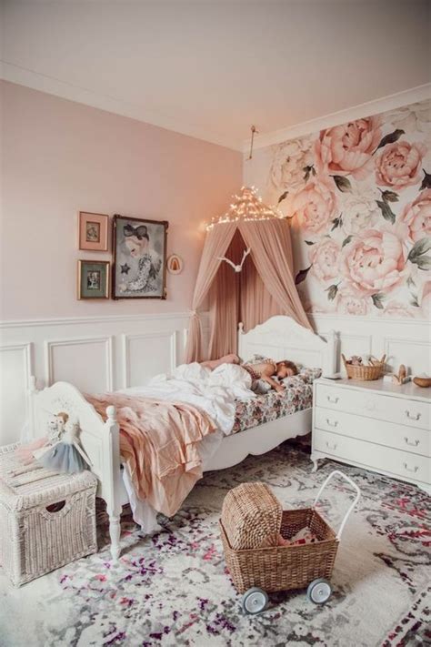 35 Adorably Cute Pink Girl Bedrooms - DigsDigs