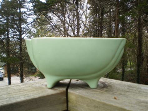 The Allee Willis Museum of Kitsch » Hall USA Ceramic Planter (found at the “dump store”)