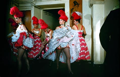 Amazing Color Photos of Cabaret Dancers at the Moulin Rouge in the late 1950s ~ Vintage Everyday