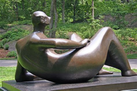 henry moore | Henry moore, Henry moore sculptures, Sculpture