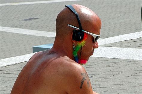 Rainbow Beard | A "colourful" guy sat down near me at Place … | Flickr