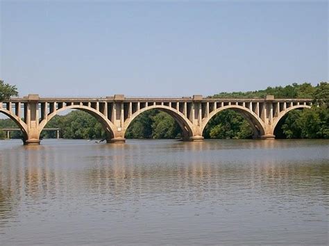 Railroad bridge over Rappahannock River in Fredericksburg, Virginia ...