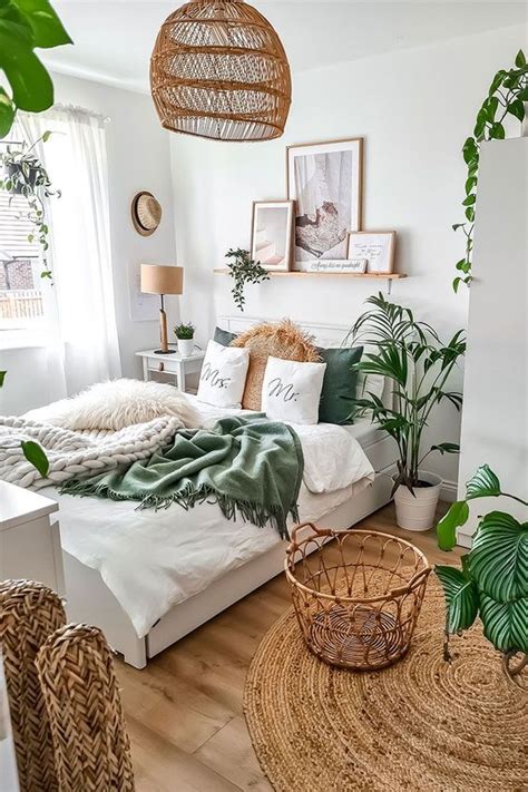 The 11 Best Modern Boho Jungle Themed Bedroom Ideas - Decoholic