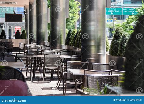 Modern Restaurant Outdoor Seating in Toronto Stock Image - Image of restaurant, city: 97265321