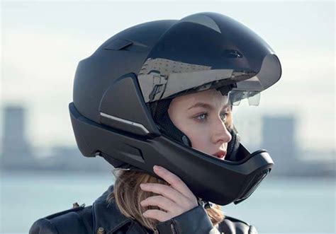 CrossHelmet Smart Motorcycle Helmet with Head-up Display, Safety Light ...