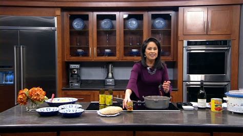 Stacey Baca cooks up fun with homemade spaghetti sauce recipe - ABC7 ...