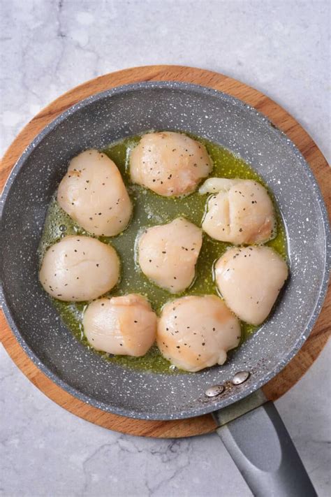 How Long to Cook Scallops Pan Seared, on Stove, Oven, Air Fryer