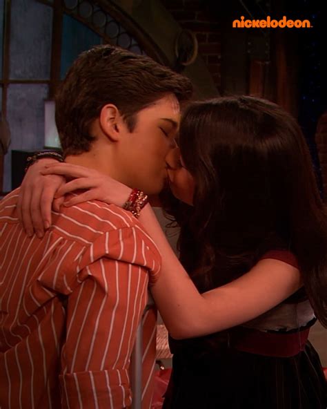 Freddie and Carly Kiss 💋 | Scene | iCarly | This still makes us smile 🥰 ...