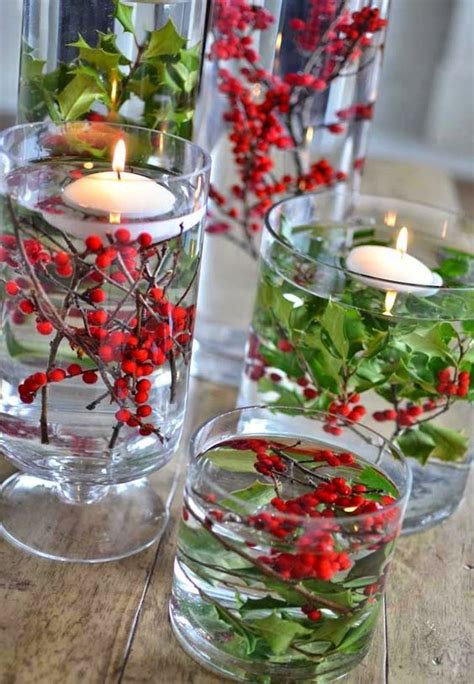 22 Simple Holly Berry Christmas Décor Ideas - Shelterness