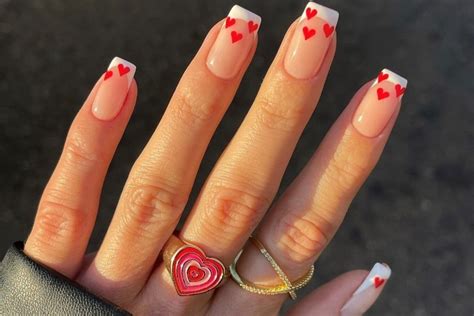 The 10 Valentine’s Day nail designs you need to try in 2023 – Scratch