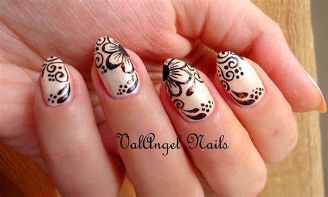 ValAngel Nails Art: Nail Art "Mehndi"