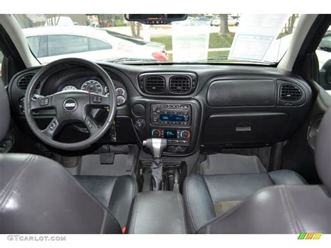 2008 Chevrolet TrailBlazer SS Ebony Dashboard Photo #69186277 | GTCarLot.com