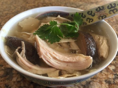 CHINESE DRIED BEAN CURD SOUP with SHITAKE MUSHROOMS (腐竹冬菇湯) – sammywongskitchen