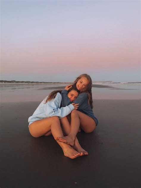 @lilybmyers on insta | Cute beach pictures, Beach best friends, Beach photography poses