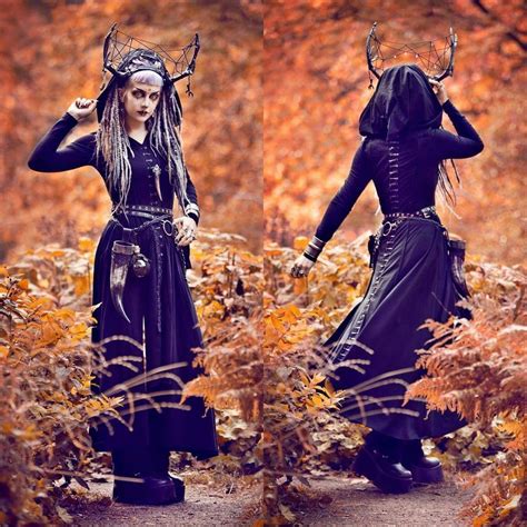 . Gothic Makeup, Dark Makeup, Dark Fashion, Gothic Fashion, Witchy Dress, Deer Girl, Ren Fest ...