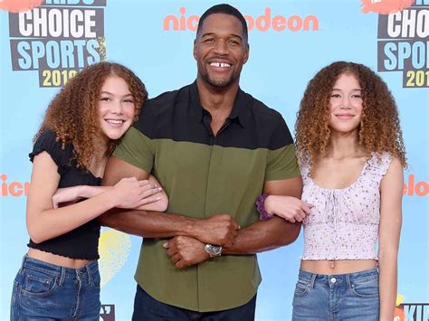 All About Michael Strahan's Twins, Isabella and Sophia Strahan - Yahoo ...