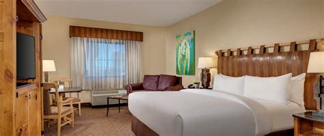 Resort Rooms at Silverton Casino Lodge Las Vegas