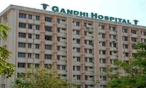 Hyderabad: Kin of dead Coronavirus patient attack doctors at Gandhi Hospital