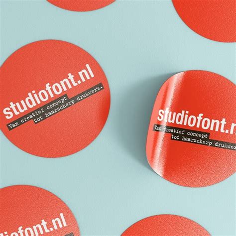 Vinyl sticker - Studio Font