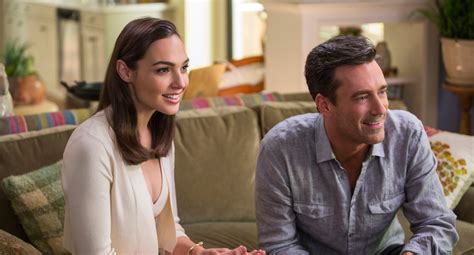 Film Review: KEEPING UP WITH THE JONESES (directed by Greg Mottola)