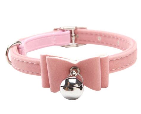 Always know where your pet is with this soft and adorable collar! Details: Material: Leather ...