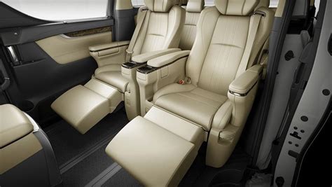 Toyota Alphard Images in Malaysia - View Exterior Image and Interior Image | Wapcar