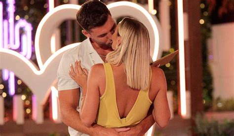 Love Island's Millie and Liam confirm huge relationship leap - Extra.ie