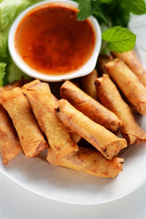 Vietnamese Prawn Spring Rolls | Recipe | Spicy dipping sauce, Spring rolls, Fried spring rolls