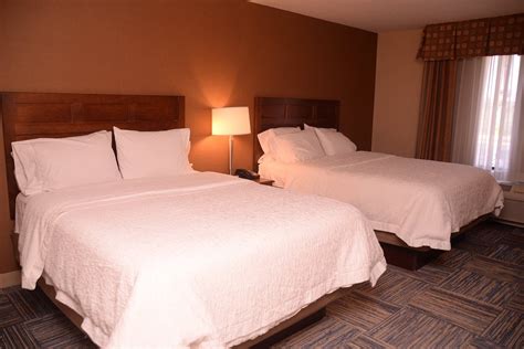 HAMPTON INN GREENFIELD $137 ($̶1̶5̶9̶) - Updated 2022 Prices & Hotel ...