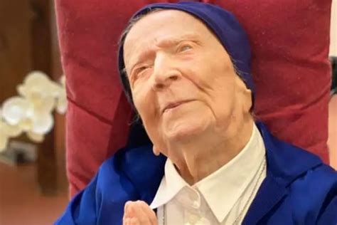 Oldest person in the world, French Catholic nun Sister Andre, dies at 118
