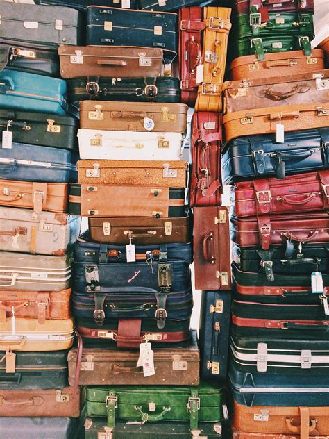 How to Stop Overpacking for the Vacation - Story Telling Co