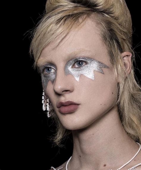 The Look We’re Loving Today: Extreme Evening Eyes at Maison Margiela ...