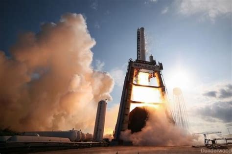 Falcon 9 Reusable Takes its Second Flight Test - Universe Today