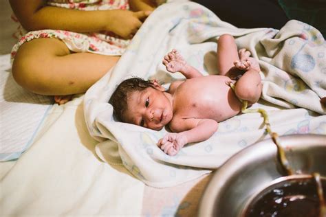 Meet a photographer who wants to popularise home births with these touching images