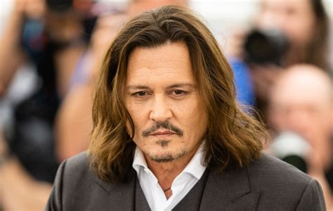 Johnny Depp's "rotting" teeth steal limelight at Cannes Film Festival