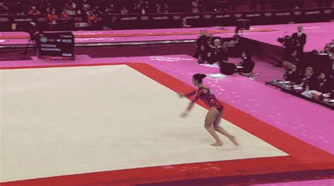 Aly Raisman’s Floor Routine During 2012 Olympics | Gifrific