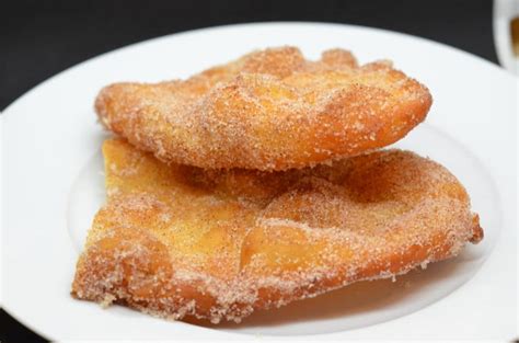 Cinnamon Sugar Beaver Tails - Hot Rod's Recipes