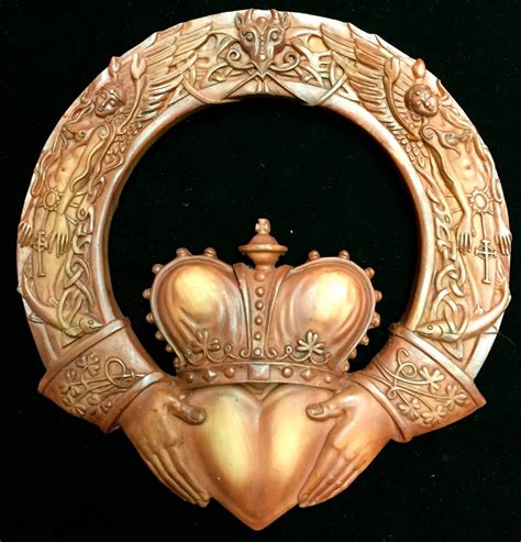 Irish Claddagh Wall Plaque (Wood Finish) ⋆ Celtic Jackalope