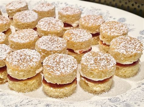 Afternoon Tea Recipe: Mini Victoria Sponge Cakes - Destination Tea