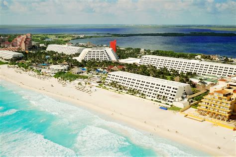 Grand Oasis Opens Cancun's First Resort Casino - TravelPress