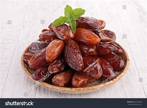 Dried Date Stock Photo 287343086 | Shutterstock