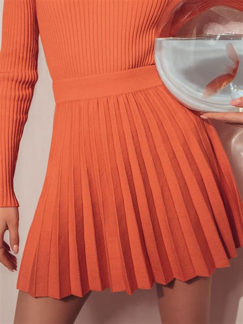 Pleated jersey mini skirt :: LICHI - Online fashion store