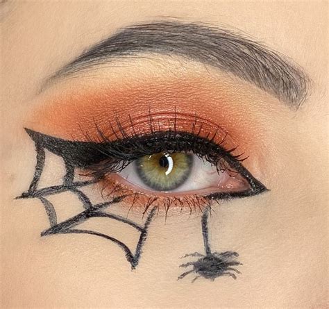 Halloween Spider Web Eyeliner | Makeup for Halloween