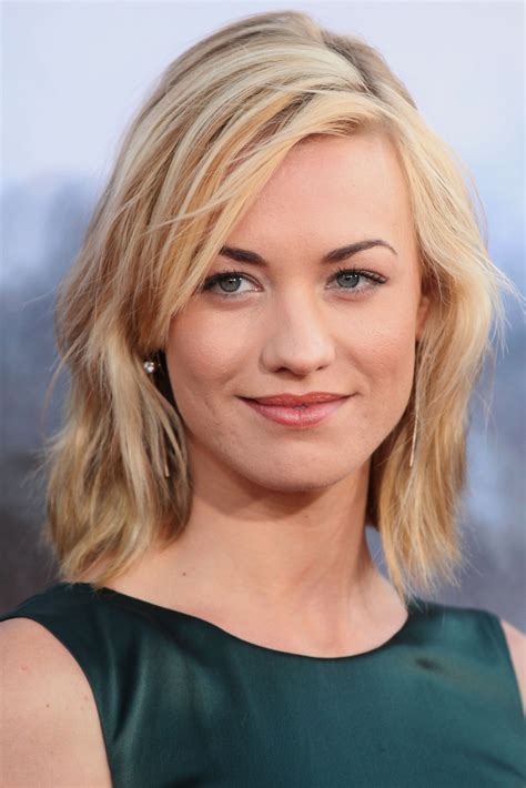 Yvonne Strahovski @ the Premiere of 'Cowboys & Aliens' - Yvonne ...