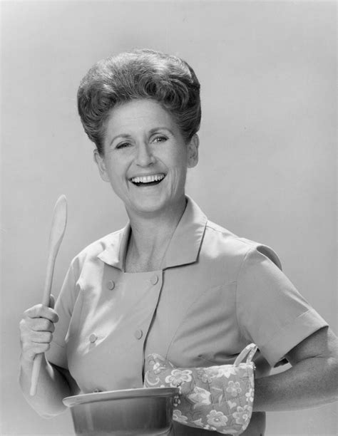 Anne B. Davis Alice on Brady Bunch Dies at 88 | Glamour