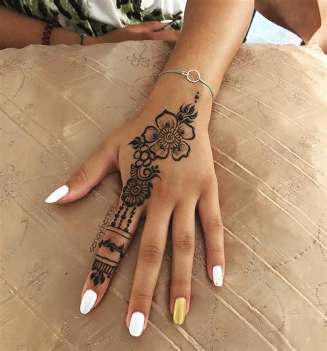 small henna designs for hands Henna tattoo small designs hand simple ...