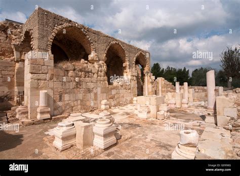 Ancient israel architecture hi-res stock photography and images - Alamy